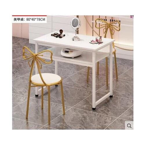 Manicure table and chair