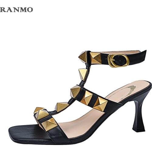 2021summer new style Roman rivet sandals woman shoes high heels fashion sandals daily commuter shoes leather shoes rivet sandals