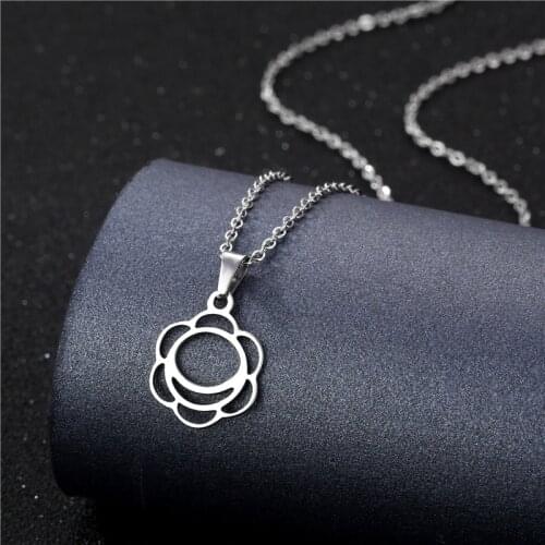 Stainless Steel Minimalist Jewelry Cute Little Flower Pendant Necklace Simple Personality Punk Flower Choker