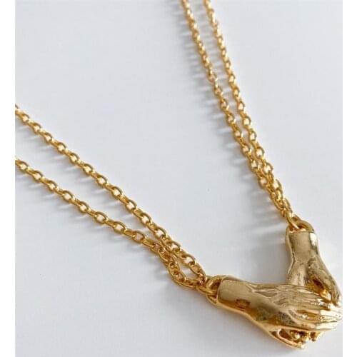 2pcs/set Romantic Magent Hand in Hand Necklace Stainless Steel Necklaces Pendant Choker Couple Jewelry Gift