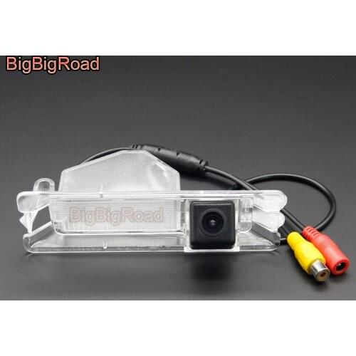BigBigRoad For Nissan Micra K12 K13 / March 2011 - 2015 Vehicle Wireless Rear View Reversing Camera HD Color Image Waterproof