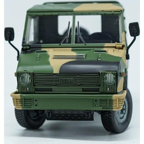 1/24 alloy die-casting simulation car model Nanjing Iveco military vehicle NJ2046 adult collection childrens toy gift display