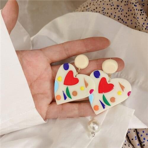 AOMU Irregular Geometric Lovely Sweet Milky Acrylic Resin Love Earrings Smooth Spot Drop Earrings for Women Fashion Gift Jewelry