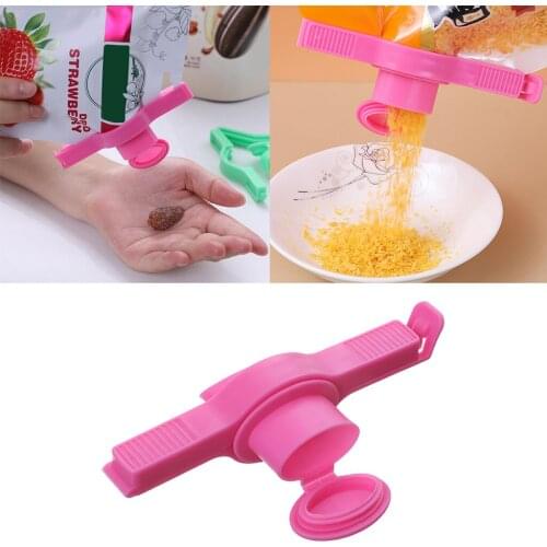 Creative Food Bag Storage Clips Freezer Fridge Bag Sealing Clip Snack Food Storage Bag Clips with Discharge Nozzle Kitchen Tool