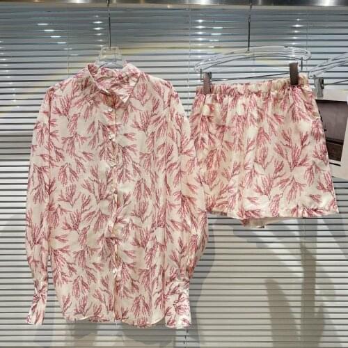 2021 summer new suit womens fashion casual floral pattern long-sleeved shirt elastic waist shorts suit