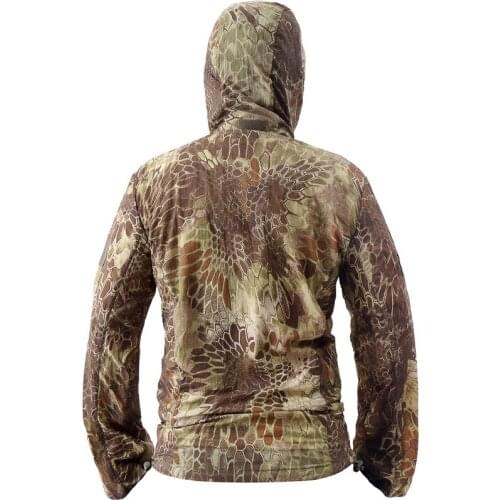 Summer sports leisure outdoor camouflage skin bask in clothes fishing man mountaineering wear