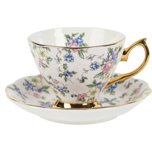 Turkish Coffee Cups Porcelain Luxury Flower Royal Tea Cups and Saucer Bone China Gold Handle Tazzine Caffe Home Drinkware AB50BZ
