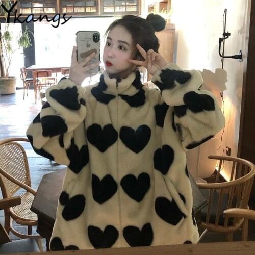 Winter Warm Women Lamb Wool Jacket Female Cute Love Heart Artificial Fur Cotton Teddy Coat Loose Fluffy Jacket Mujer With Zipper