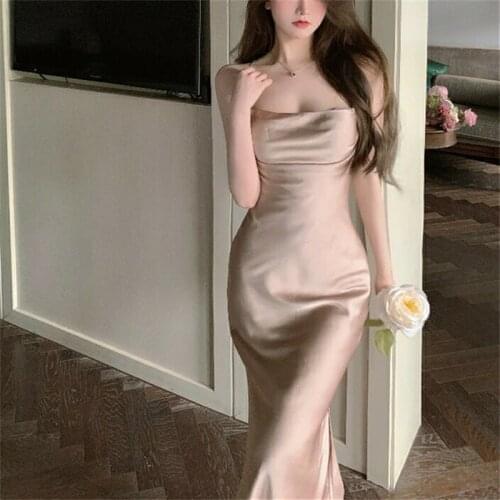 2021 Pleated Satin Summer Dress with Tight Thin Shoulder Straps High Neck Halter Neck Dress Ladies Party Sexy Green Dress
