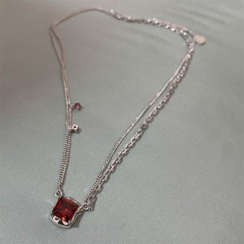 Red zircon necklaces popular in Europe and America are ruby necklaces for men and women