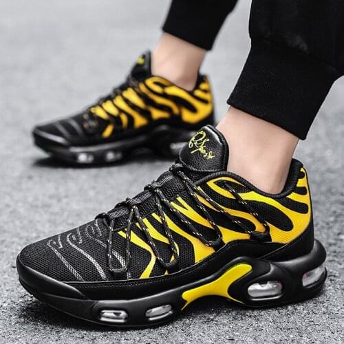 Outdoor Non-slip Wear-resistant Breathable Shock Absorption Casual Shoes 2021 Outdoor High-quality Lightweight Sports Shoes