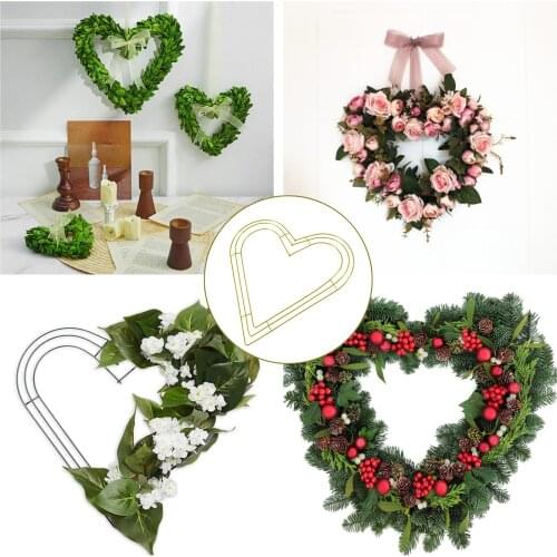 Gold Heart Metal Ring Flower Wreath Garland Weeding Decoration for Weddings Bridal Shower Home Party Decoration Catcher Hoops