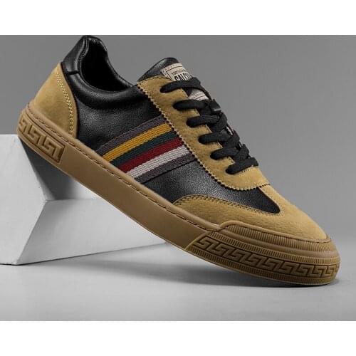 Comfortable Casual Shoes Men Breathable Casual Shoes Men Leather Mens Slip On Mens Solid White Fashion Knitting Sneakers Man