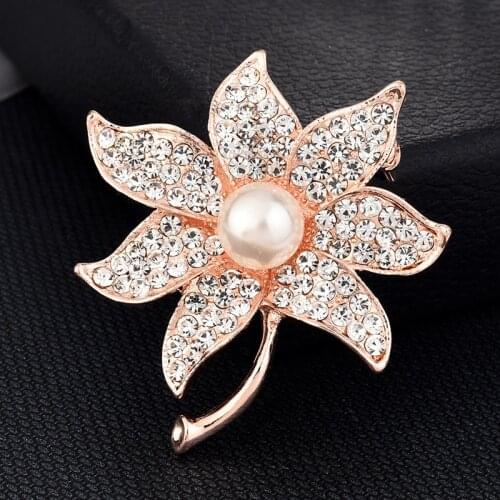 Womens Brooch Fashion Imitation Pearls Large Flower Brooches Lady Rhinestone Brooch Girl Luxury Jewelry Wedding Accessories