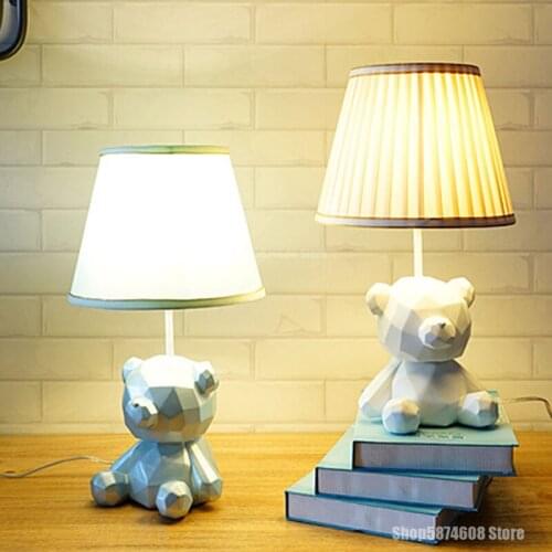 European Geometric Bear Table Lamp Resin LED Table Lamp Living Room Decoration Bedroom Bedside Lamp Study Room Indoor Lighting