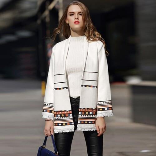 Coats Wool Vintage Fashion 2021 Autumn Winter High Quality V-Neck Oversize Rivet Barocco Beading White Luxury Embroidery Coat