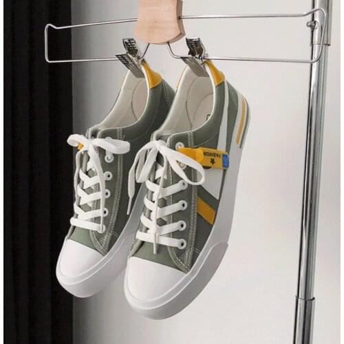 Low Cut Breathable Men Canvas Shoes Spring Fashion Casual Shoes Outdoor Light Comfortable Running Sneakers Men Shoe