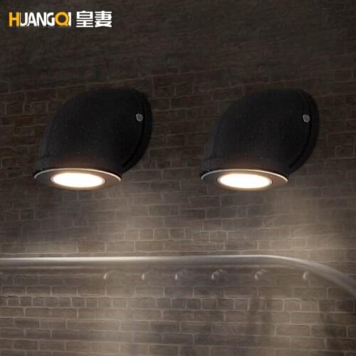 The wife of loft bar restaurant personality retro American country water aisle industrial wind wall lamp