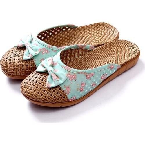 Womens Casual Clogs Breathable Beach Sandals Valentine Slippers 2021 Summer Girls Flip Flops Shoes Home Shoes for Lady Slides