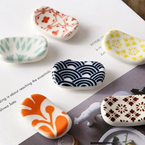 Chopsticks Rest Ceramic Japanese Style Chopsticks Holder Convenience Anti-slip Chopstick Fork Knife Rest Stands Kitchen Tool