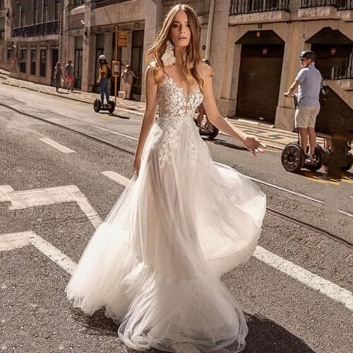 V Neck Wedding Dress Appliques Lace vestido de Noiva Sleeveless Wedding Dress Beach Boho Backless Bride Dresses Robe de soiree