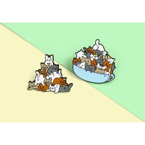 A Cup of Cats Enamel Pin Coffee Cup Mug Cat Brooches Bag Lapel Cartoon Animal Kitten Badge Jewelry Gift Kids Friends Wholesale