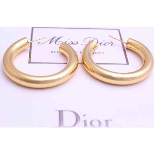 2019 New fashion ear ring gold round copper earrings jewelry ladies gift simple style design