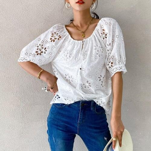 2021 Summer Womens White T-shirt Cotton Embroidery Hollow Out Femme Tops Boho Half Sleeve Floral Solid Color Blouses Chic