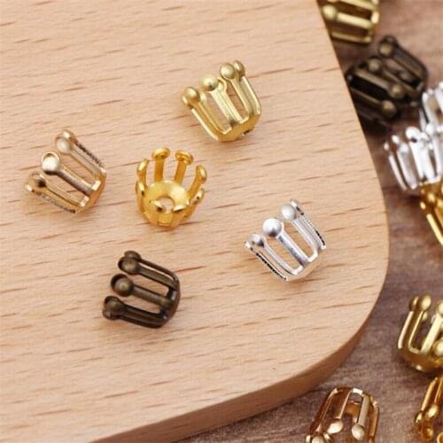 SIXTY TOWFISH 50 Pieces DIY Jewelry Accessories Size 5*6mm Copper Materials Flower Slice Charms