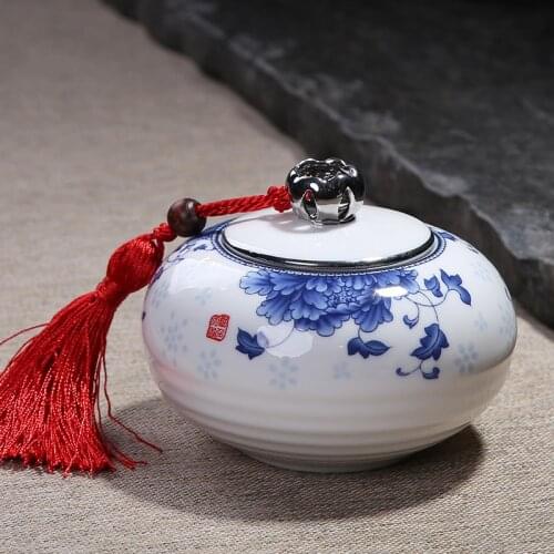 Creative Blue and White Porcelain Tea Storage Jar Kung Fu Tea Set Accessories Seal Cans Tea Caddies Coffee Beans Canister Caddy