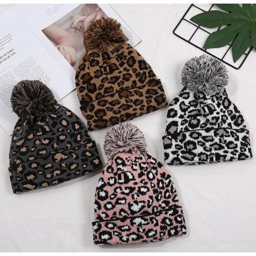 Leopard Beanie Knitted Winter Autumn Print Women Hat with Pompom Pom Pom Warm Ladies Fall Fashion 2019 New Skiing Snow Ski Cap
