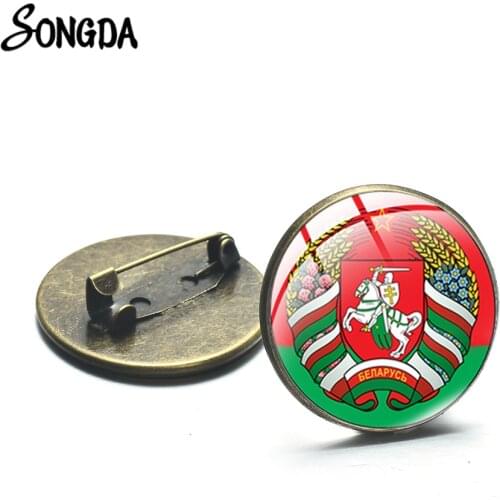 Belarus White Knight Alloy Brooch Pins Button Republic of Belarus Symbol Art Patterns Glass Cabochon Brooches Retro Badges Gift
