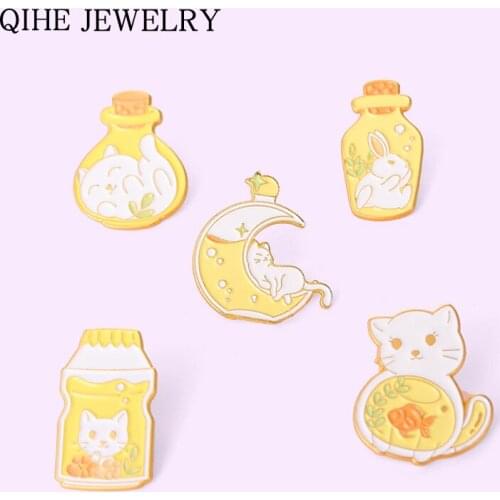 Yellow Moon Bunny Cat Enamel Pins Milk Wish Bottle Fish Tank Brooches Backpacks Clothes Animal Badge Lapel Pin Jewelry Wholesale