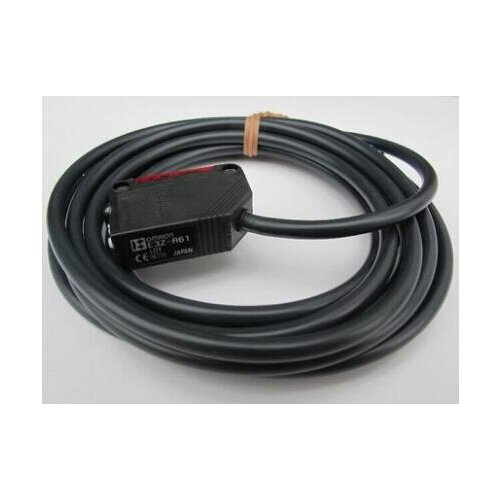 Miniature photoelectric switch E3Z-R61 2M BY OMC E3Z 9104B