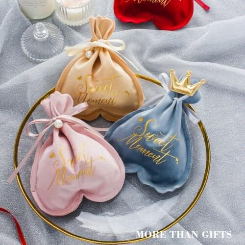 Creative Candy Gift Bag Love Heart-shaped Jewelry Bag with Pearl Velvet Yarn Christmas Birthday Party Decoration Packaging Bag