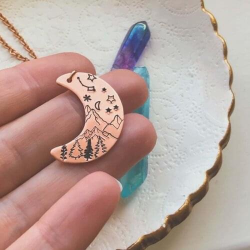 Retro Valley Xingyue Tree Pattern Pendant Necklace Men and Women Paragraph Tourism Memorial Jewelry