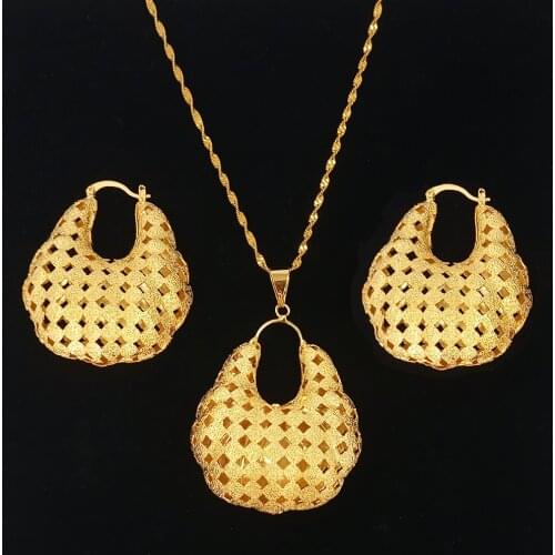 Beautiful big necklace set with earrings for women African gold jewelry sets vogue 2020 accessories punk earrings wedding gift