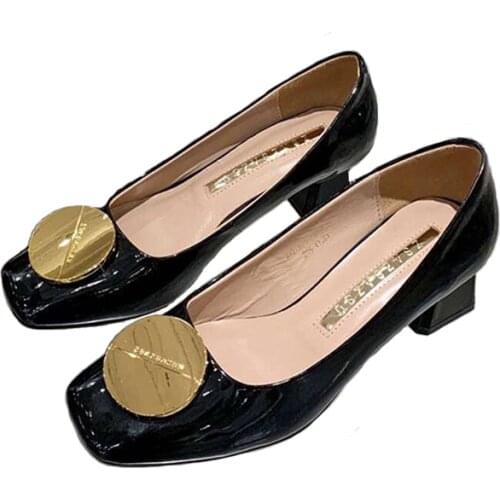 Patent Cowhide Leather Shoes Women Low-Cut Pumps Square Heel Circle Golden Hardware Decoration Fashion Wearing Comfortable