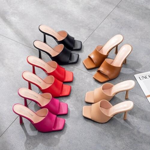 Crystal Queen Women Slipper Summer Outdoor Sandals Square High Heels Slip On Flip Flop Elegant Lady Slides Shoes