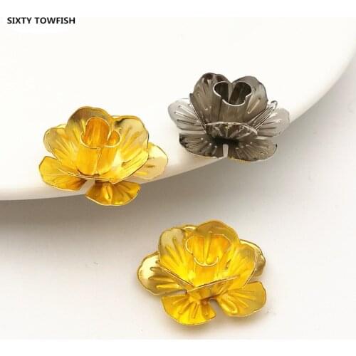 10 pcs/lot 22mm Gold color/White K Metal Filigree Flowers Slice Charms Spacers DIY Components Jewelry Findings B103143
