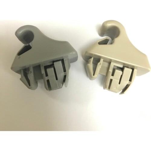 SKTOO car sun shade clip with hook gray beige for Mitsubishi Pajero Montero III 2000-2006 V73 V77 V93 V97