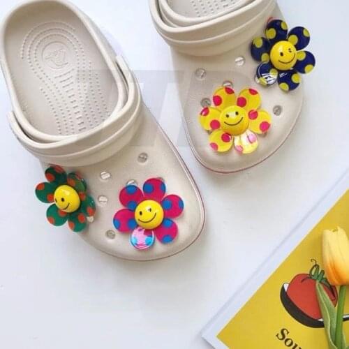All-match Croc Charms Designer Cute Polka Dot Smiley Flower Clogs Shoe Decorations Trend Quality Shoes Charms for Croc 2021 New