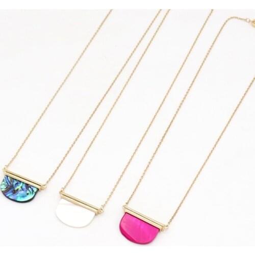 Fashion Chic Abalone Shell Semicircle Short Chain Choker Collar Pendant Necklace for Women Abalone Paua Shell Collar Necklace