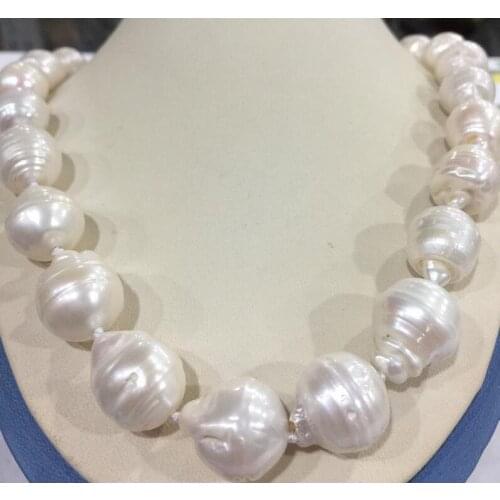 Free shipping Large 15-23mm White Unusual Baroque Pearl Necklace disc Clasp