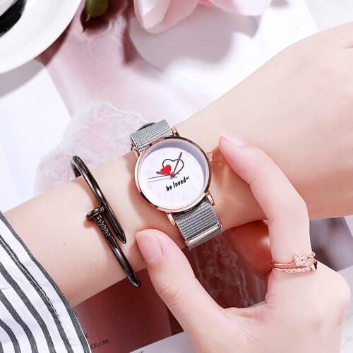 Simple fashion non - mainstream atmosphere joker love pattern temperament small exquisite ladies retro watch