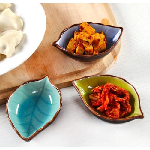 Ceramic Small Dish Japanese Tableware Multifunctional Vinegar Dish Seasoning Dish Snack Plate Sushi Soy Sauce Cup