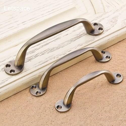 Free shipping Vintage furniture handles Drawer closet cabinet pull Dresser cupboard door knob Antique brass kitchen handle 109mm