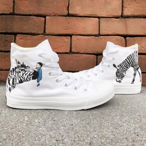 Wen Original Design Zebra A Little Boy Hand Painted Shoes Skate High White Canvas Unisex Sneakers Boy Girl Adult Plimsolls