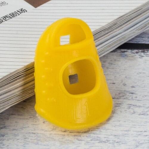 4Size Knitting Tool Multicolor Silicone Thimble Tip Anti-pain Silicone Finger Sleeve Hollow Breathable Sewing Needle Accessories