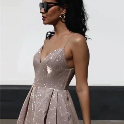 Sparkly Spaghetti Strap V-Neck Evening Dresses Long Bling Bling Sequins Formal Dresses Floor Length With Pockets Party Dresses
